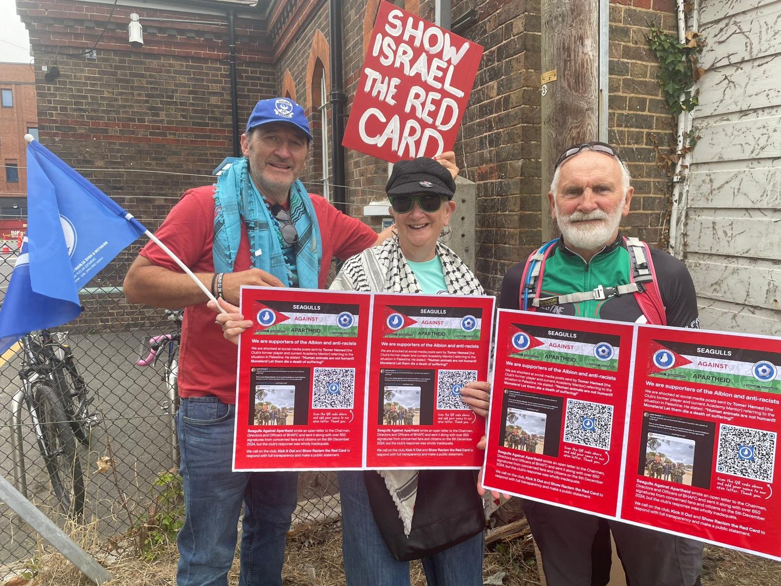 Protest at Falmer Station on Sun 31 August